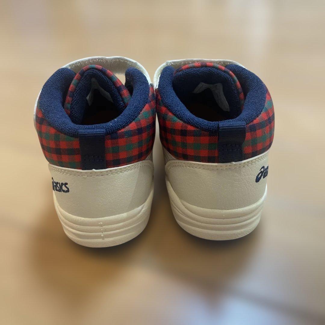 fh00_15様専用 familiar×asics 赤チェック 15センチ - メルカリ