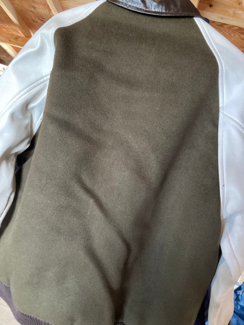 swagger 初期 グラフィティ刺繍 スタジャン