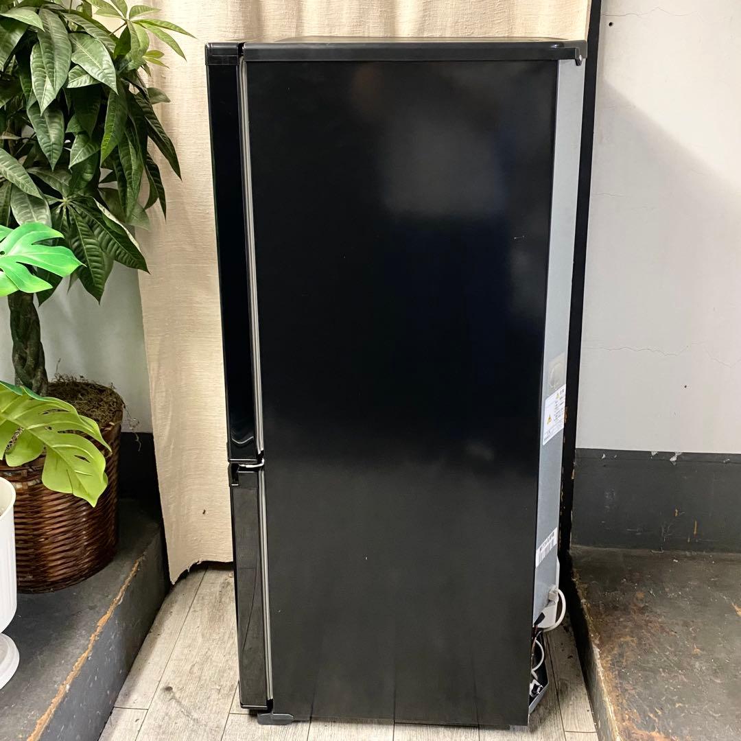 ちょっとだけ大きい146L！一人暮らしに！ 2ドア冷凍冷蔵庫