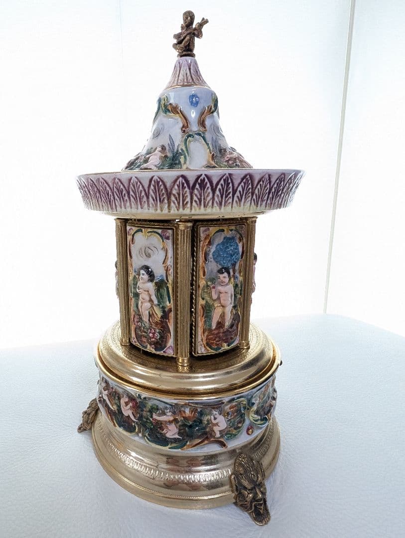 美品 動作確認済み】REUGE リュージュ☆陶器製☆オルゴール☆口紅