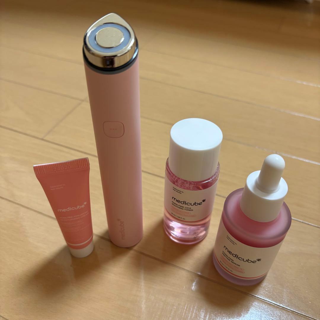 メディキューブ　美顔器AGE-Rブースタープロミニ 美容液 メディキューブ 美顔器 AGE-R ブースタープロミニ ホワイト メディ