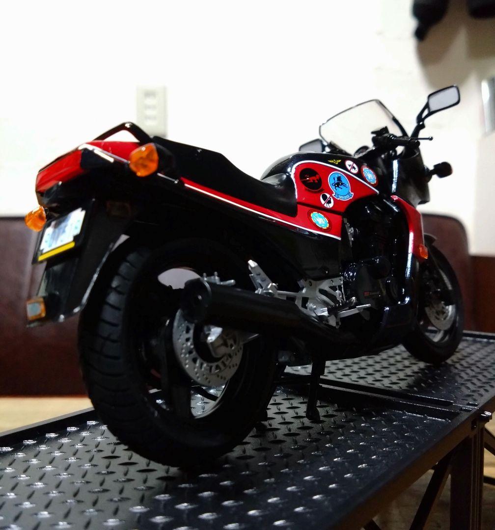 カワサキ GPZ900R ニンジャ 1/12 トップガンバージョン 完成品 - メルカリ