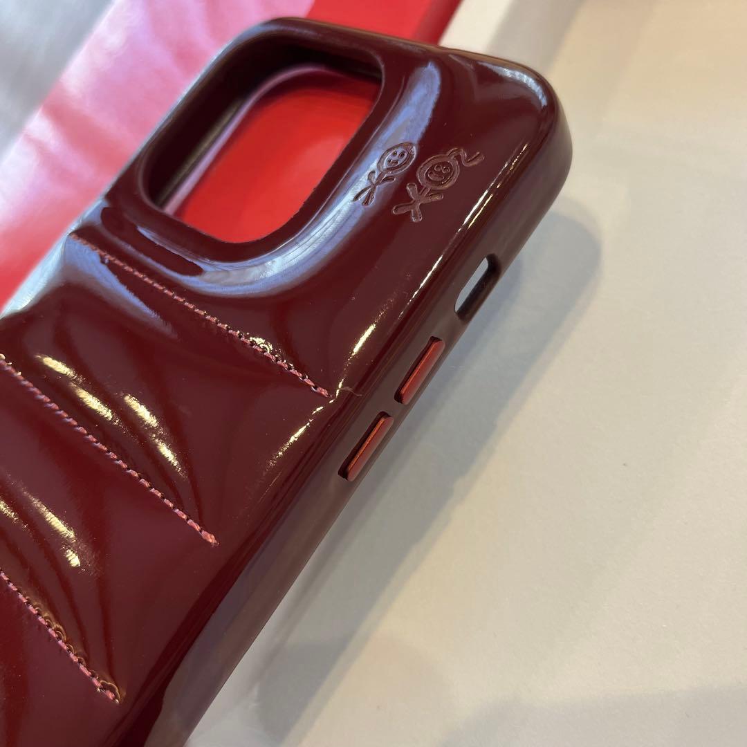 urban sophistication】iPhone15Proダークチェリー - メルカリ