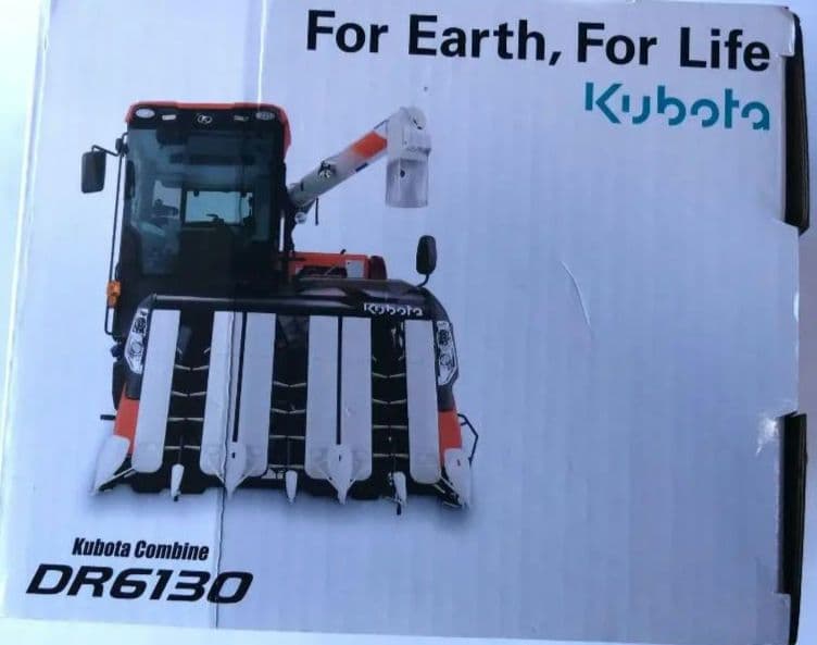未開封・レア品】KUBOTA コンバインDR6130 模型 1/32スケール - メルカリ