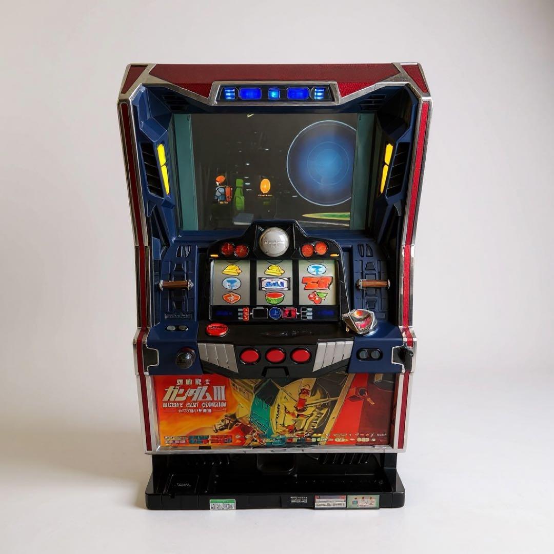 機動戦士ガンダム〜めぐりあい宇宙編〜 スロット実機 不要機 山佐 パチスロ「機動戦士ガンダムIII～めぐりあい宇宙編～」 中古
