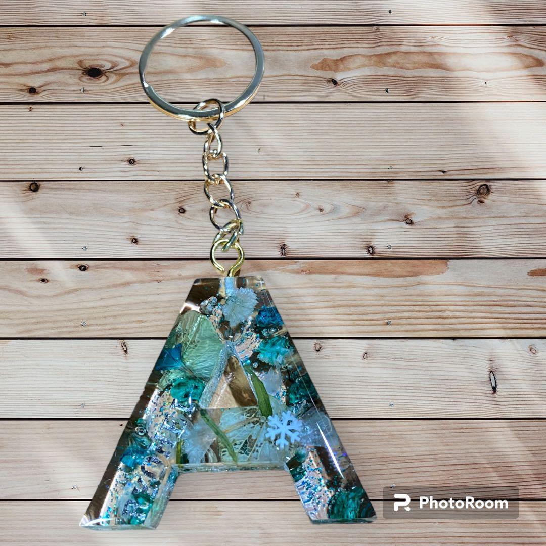 推しグッズ イニシャルキーホルダー SnowMan 阿部亮平 - メルカリ