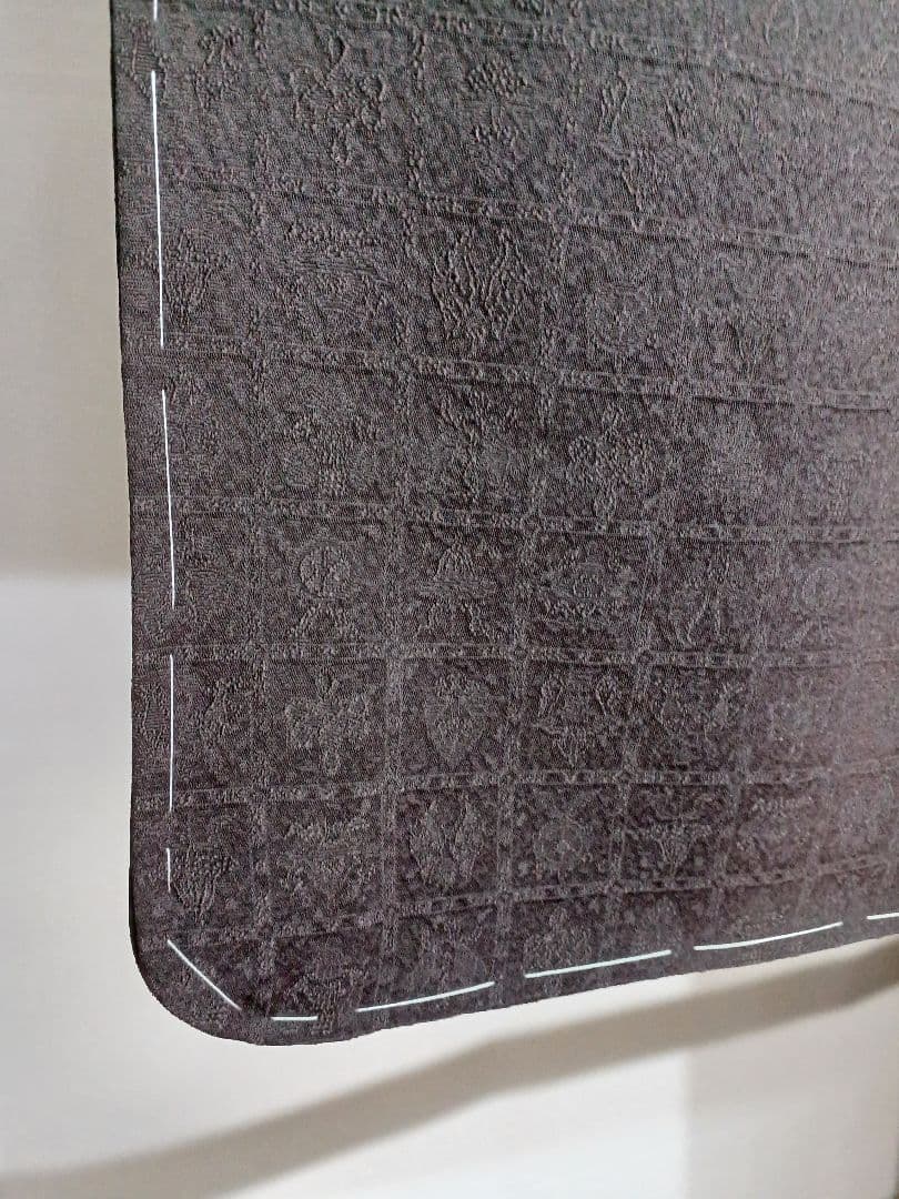 色無地］新品未使用品 しつけ有り 一つ紋 千地泰弘 K-121 - メルカリ