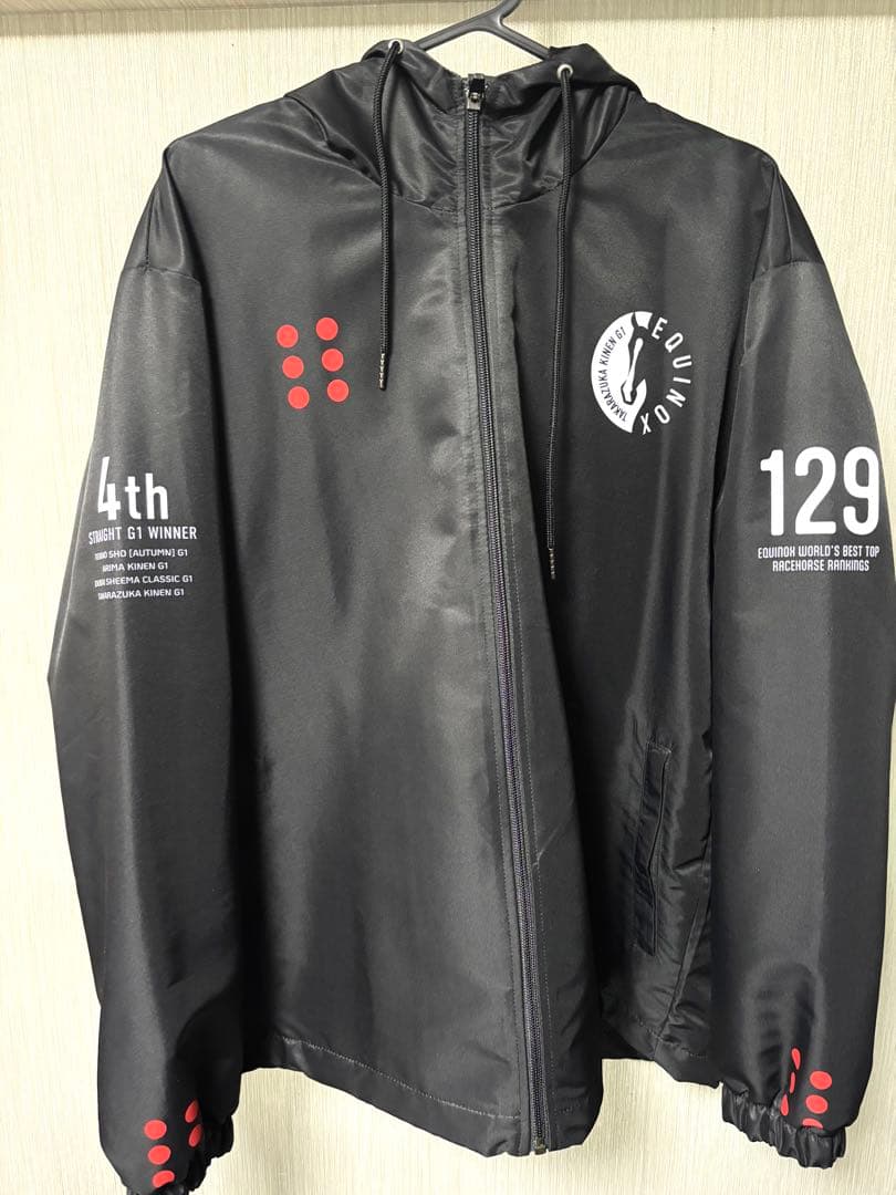 イクイノックス ブルゾン フード 宝塚記念 優勝記念品 競馬 JRA - メルカリ