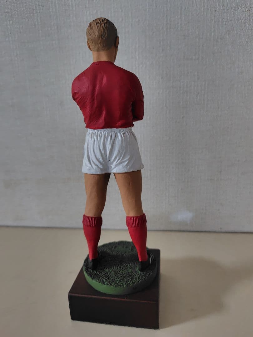 (けーちゃん)ボビー・ムーア フィギュア 赤白