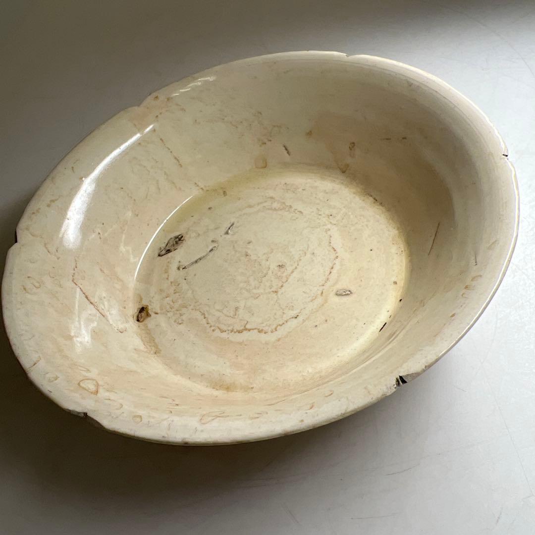 中国宋時代　白磁輪花鉢　口径13.7㎝　東Y8-0123☆2Fタサチ 中国宋時代 白磁輪花鉢 口径13.7㎝ 東Y8-0123☆2Fタサチ - メルカリ