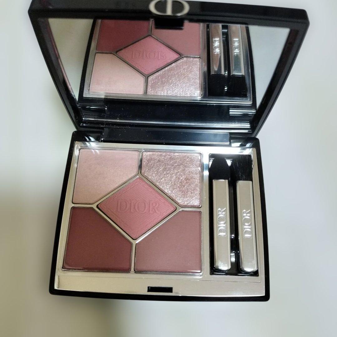 Dior アイシャドウパレット ピンク系825番 ディオール新色】馴染みブラウン＆血色ピンクで老けまぶたも華やぐ万能