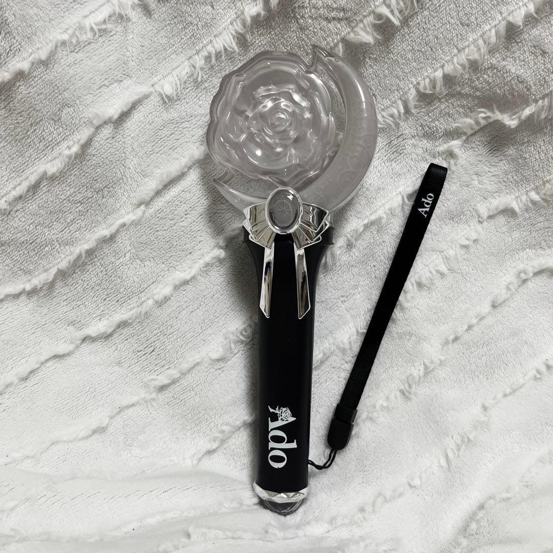 流石に多いカナ？でもかわいいでしょう？！ペンライト[Ado モナ・リザ