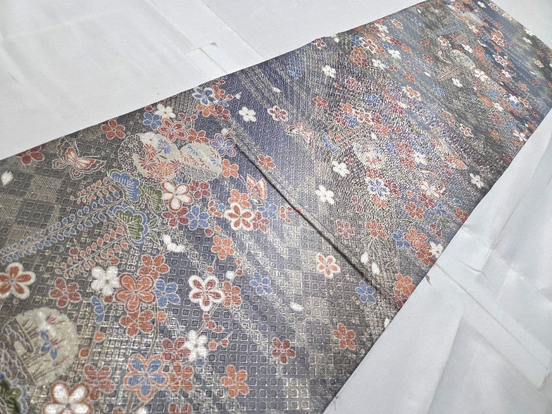 A◇着物くつろぎ 五条更紗 金糸 桜 雪輪 藤 蝶 全通 正絹 フォーマルな
