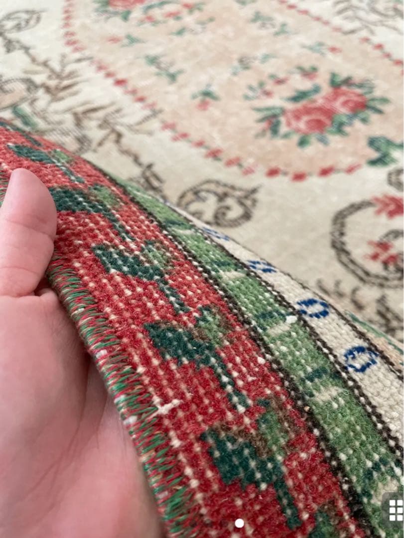 専用です❣️ トルコビンデージラグ☆額縁フラワーラグ　116cm×215.5cm