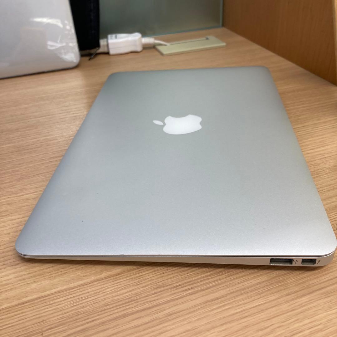 MacBook Air 11インチ Core i5 1.6GHz