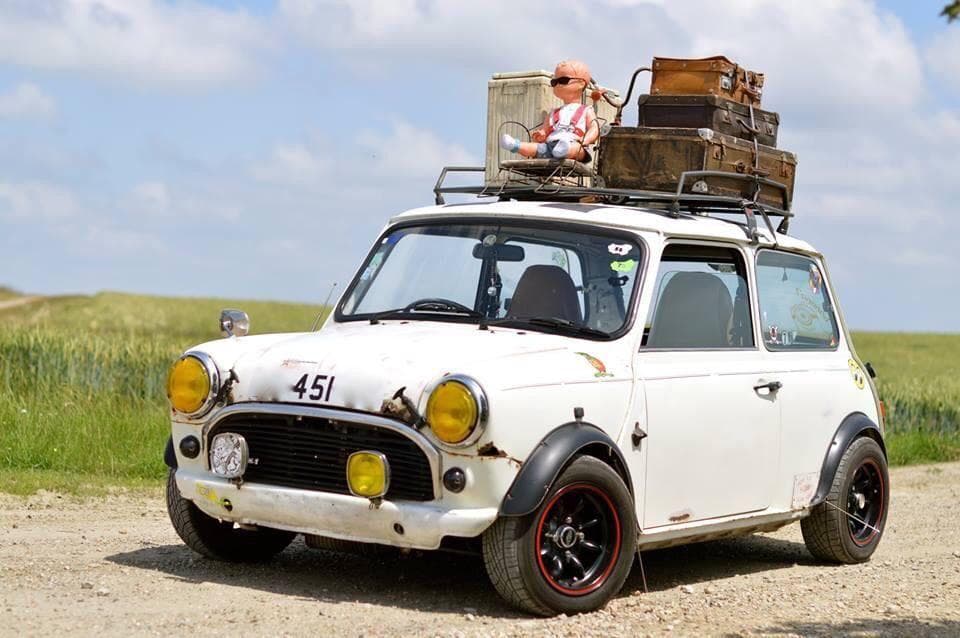 レア 85年/英国/S.C.Y.B.C.RALLY 参加プレート/ミニ MG - メルカリ