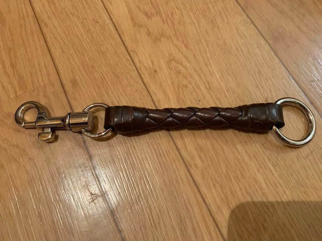 ボッテガヴェネタレザー編み込みキーホルダー スナップフック付き