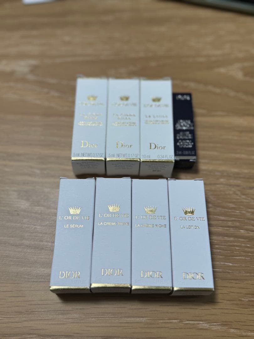 【新品・未使用品】ロードヴィ　DIOR 試供品4つセット　おまけ4つ付き DIOR ディオール 試供品 セット - メルカリ