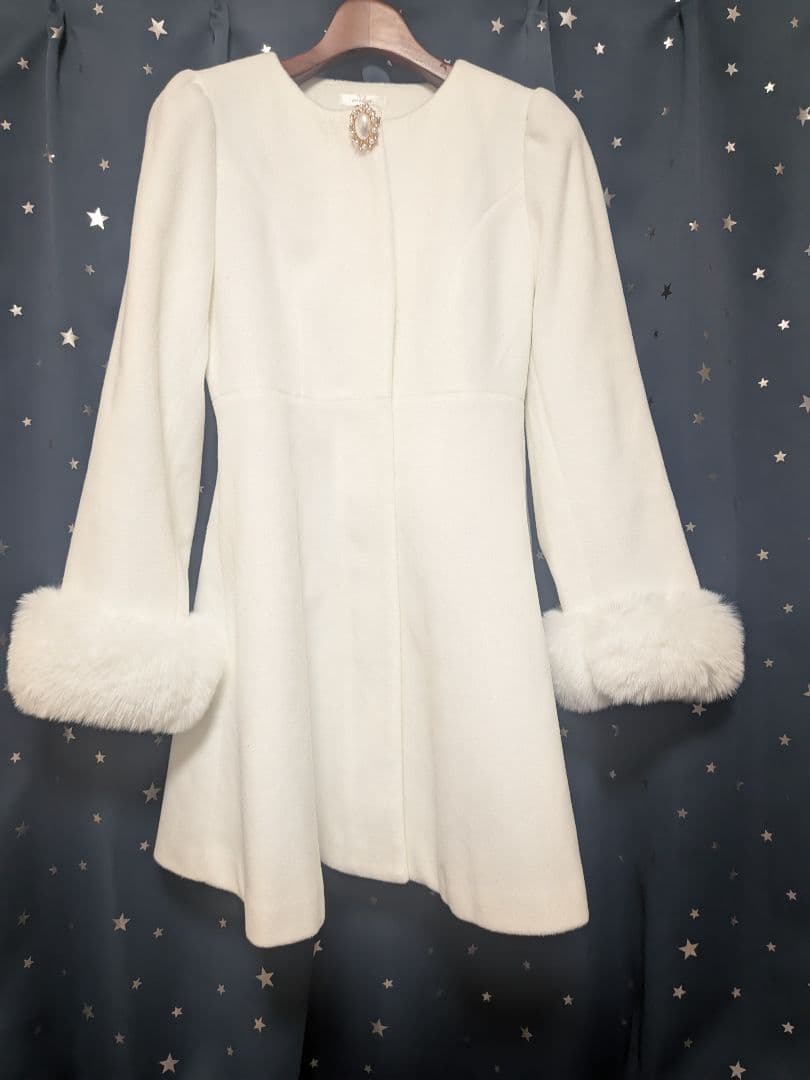 特別ファッション - evelyn リボンティペットコート Sサイズ ホワイト