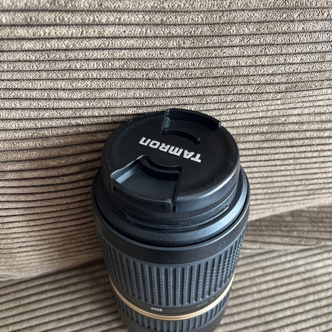 送料込タムロン SP 70-300mm F/4-5.6 レンズ プロテクター付き
