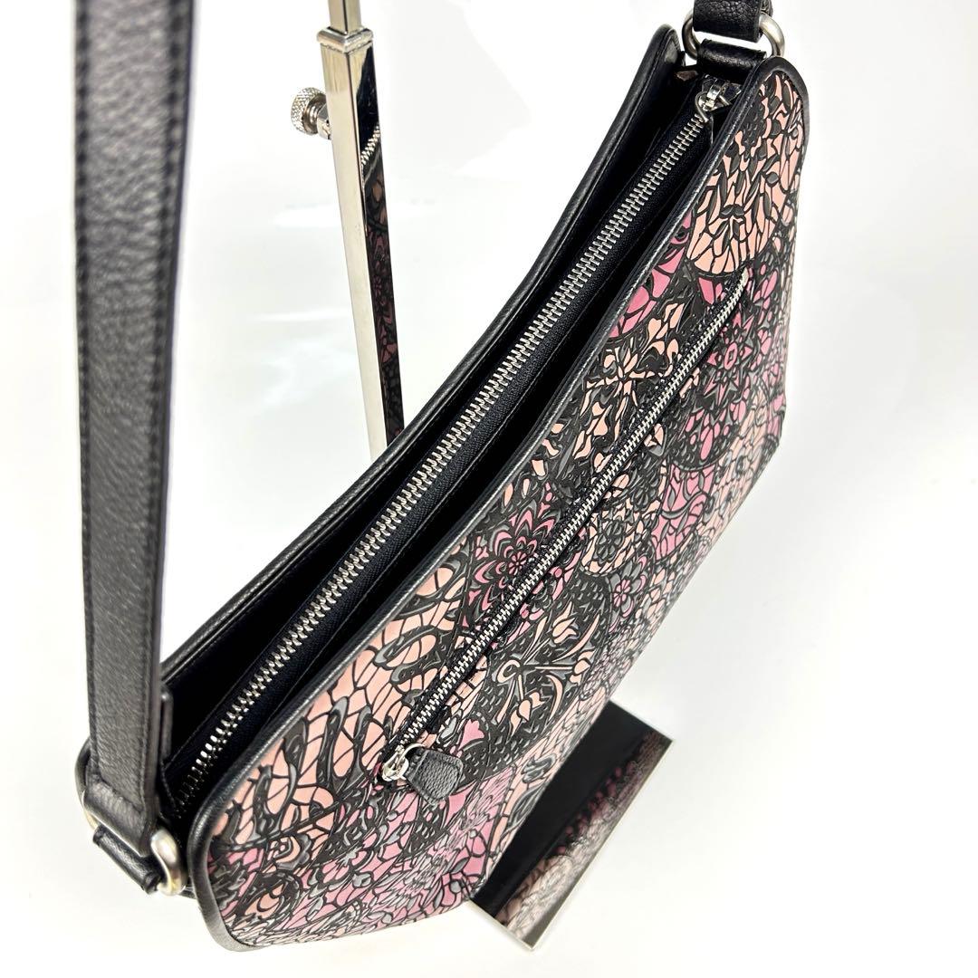 未使用級✨】印傳屋 リュオラ ショルダーバッグ B5 印伝屋 クロス