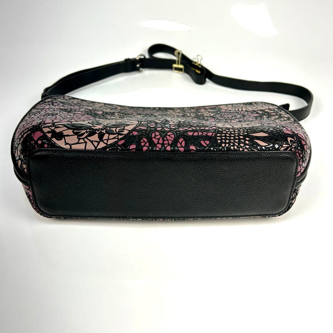 未使用級✨】印傳屋 リュオラ ショルダーバッグ B5 印伝屋 クロス