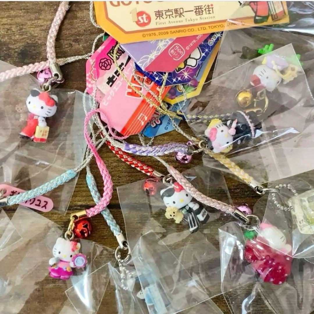 激レア！！】ハローキティ ご当地 ストラップ 根付 希少 入手困難