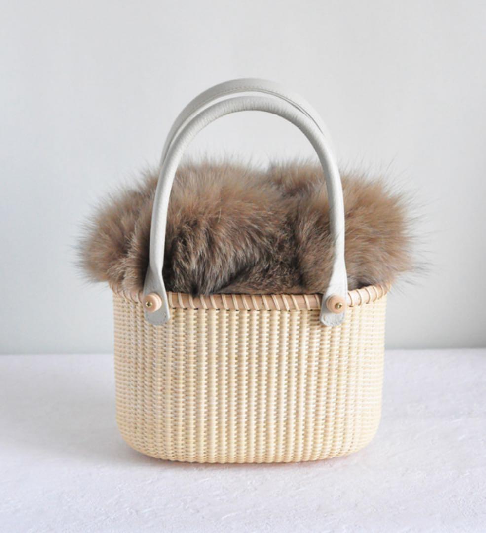 SALE】ナンタケットバスケットファー付き内袋！floral New York - メルカリ