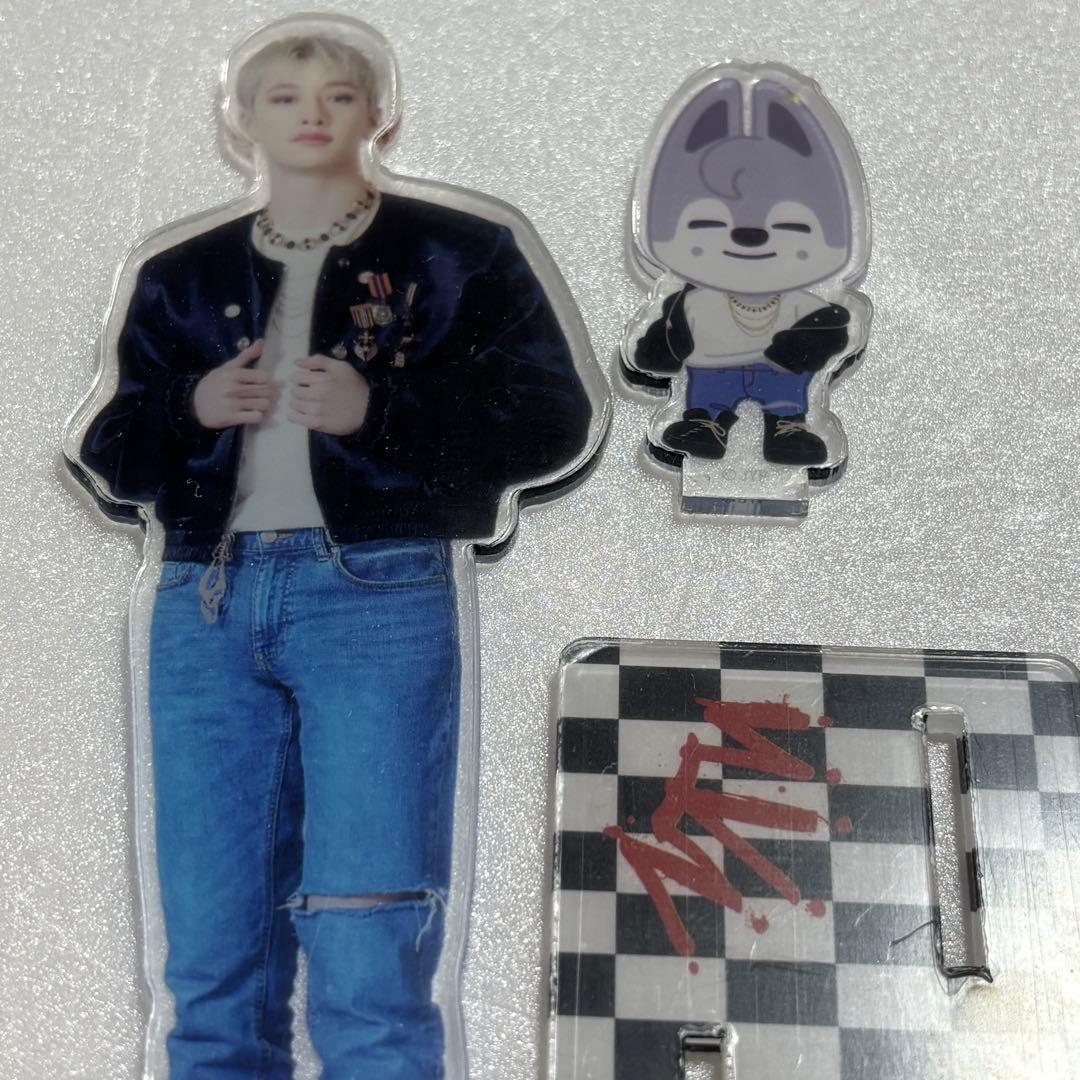 Stray Kids バンチャン Wolf Chan VICTORY アクスタ - メルカリ