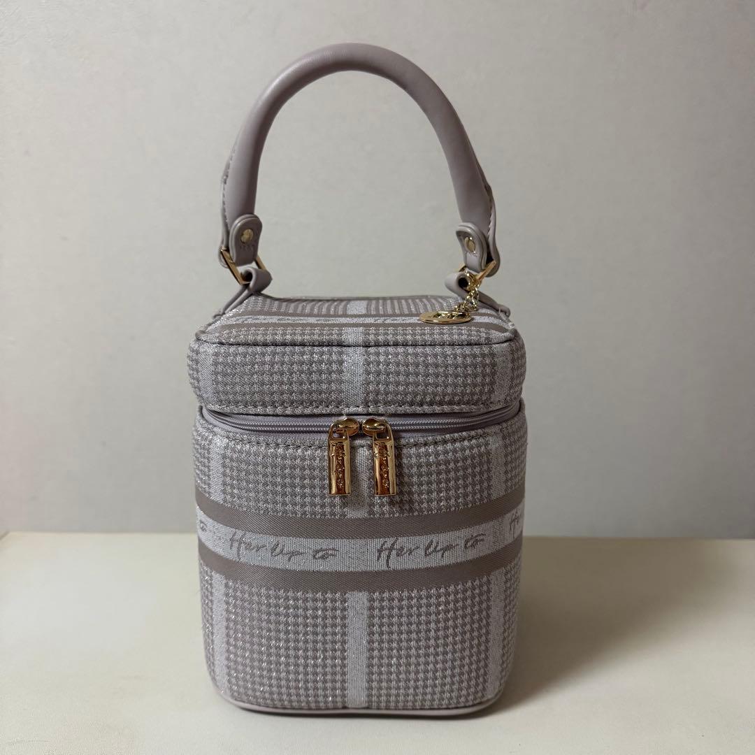 バッグ Herlipto Jacquard Vanity Bag nude pink HLT Jacquard Vanity BagとMiniのnude pink🎀 サイズ感の比較と荷物