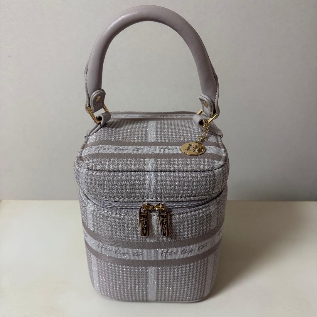 Herlipto Jacquard Vanity Bag nude pink - メルカリ
