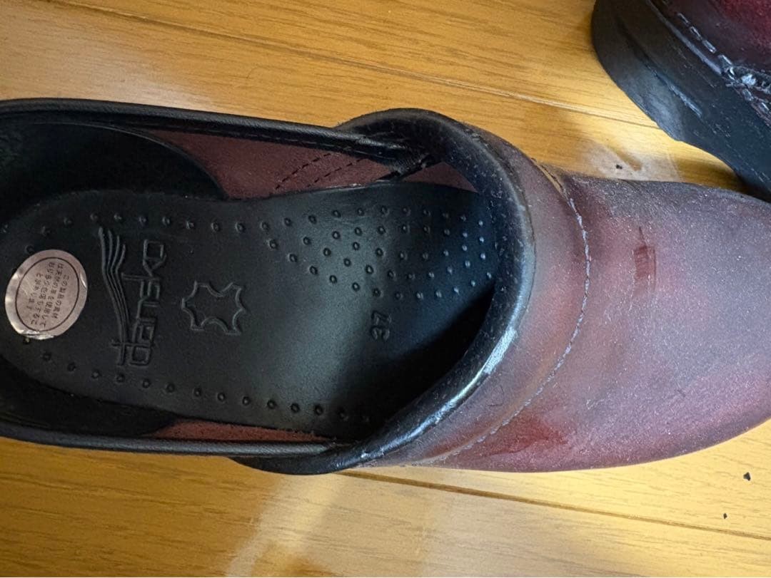最終値下げ】dansko クロッグサンダル 37 ダンスコ やや難あり - メルカリ