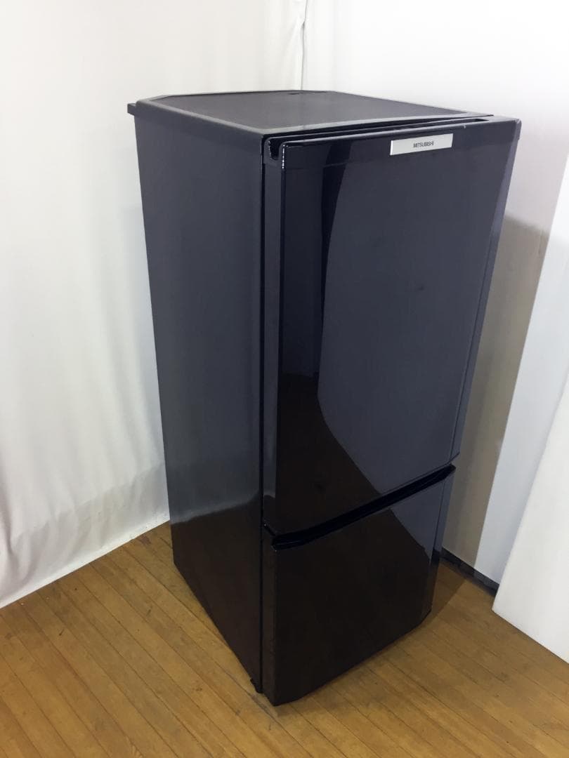 玄関前美品 中古☆三菱 146L 冷蔵庫 【MR-P15T-B】 - メルカリ