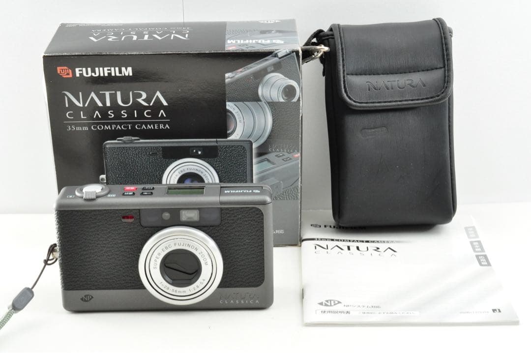 美品　FUJIFILM NATURA CLASSICA フィルムカメラ Amazon | FUJIFILM フィルムカメラ NATURA CLASSICA N (ナチュラ