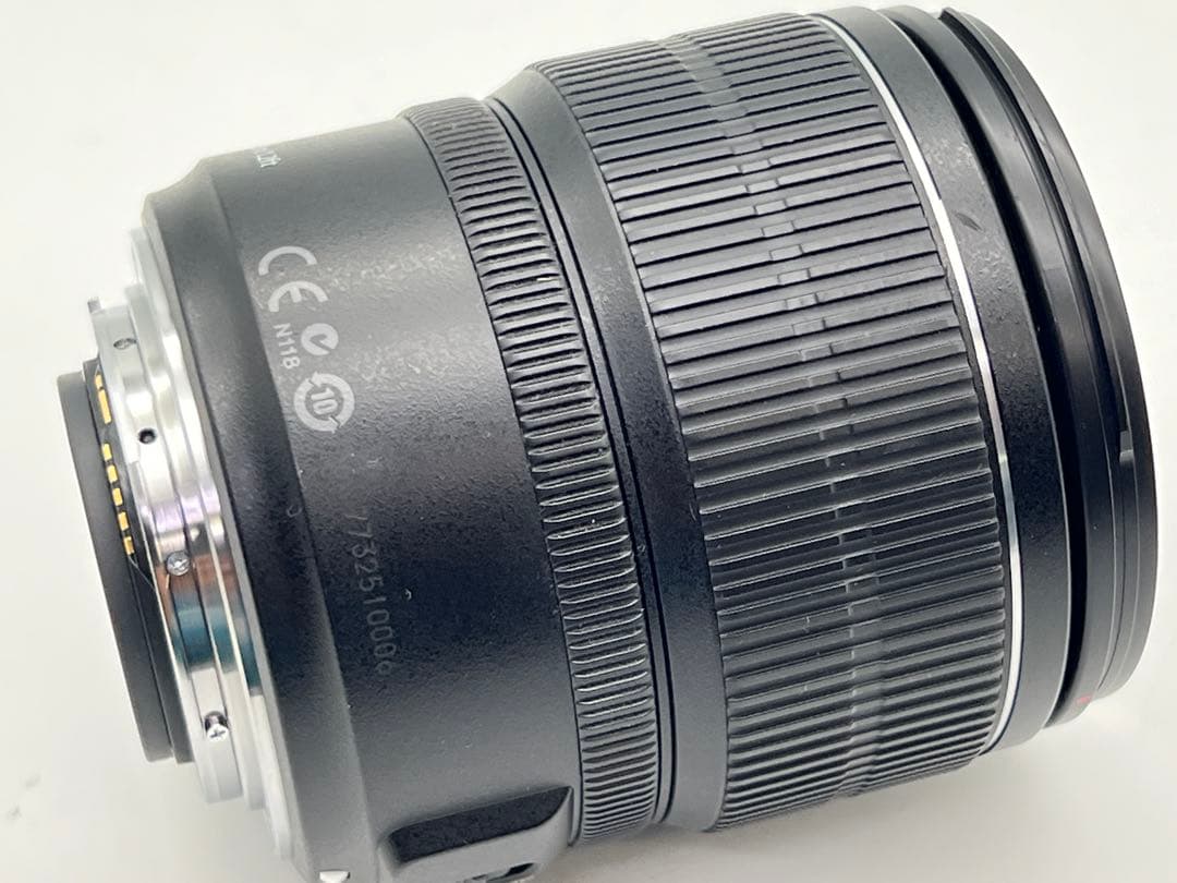 CANON　EF-S15-85mm F3.5-5.6 IS USM