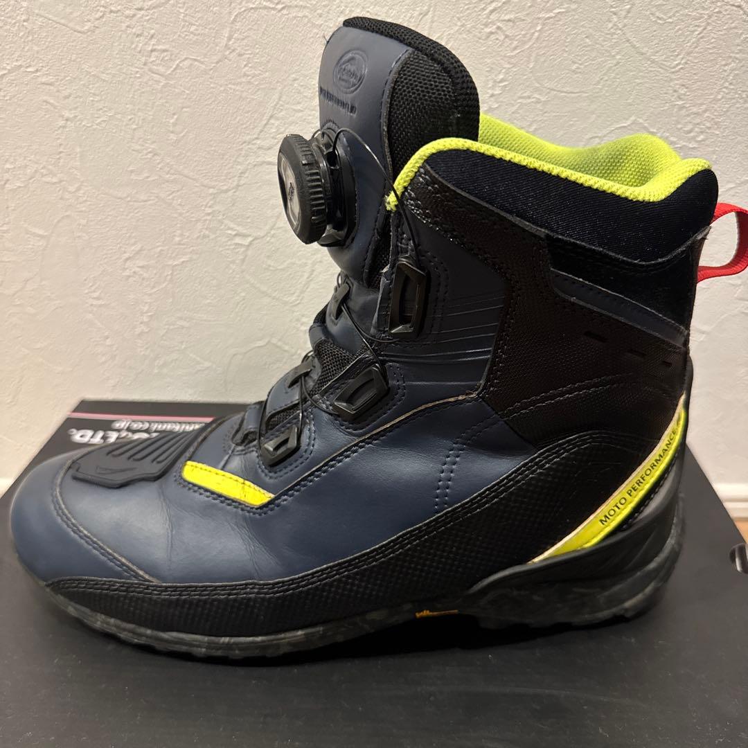 クシタニ　アドーネシューズ 28.0cm