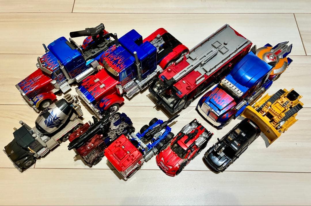 トランスフォーマー ムービー 実写 まとめ売り 迫力の重量感！実写映画『トランスフォーマー』オートボットの副司令官