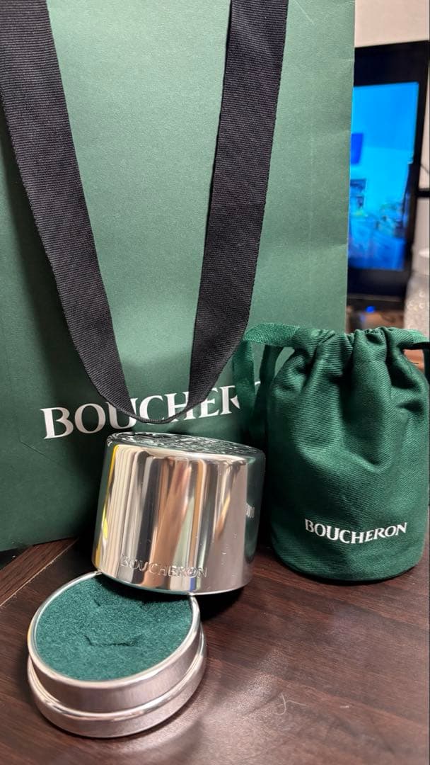 ブシュロン　リングケース 空箱・巾着・手提げ袋セット ブシュロン リングケース 空箱・巾着・手提げ袋セットの通販はau PAY