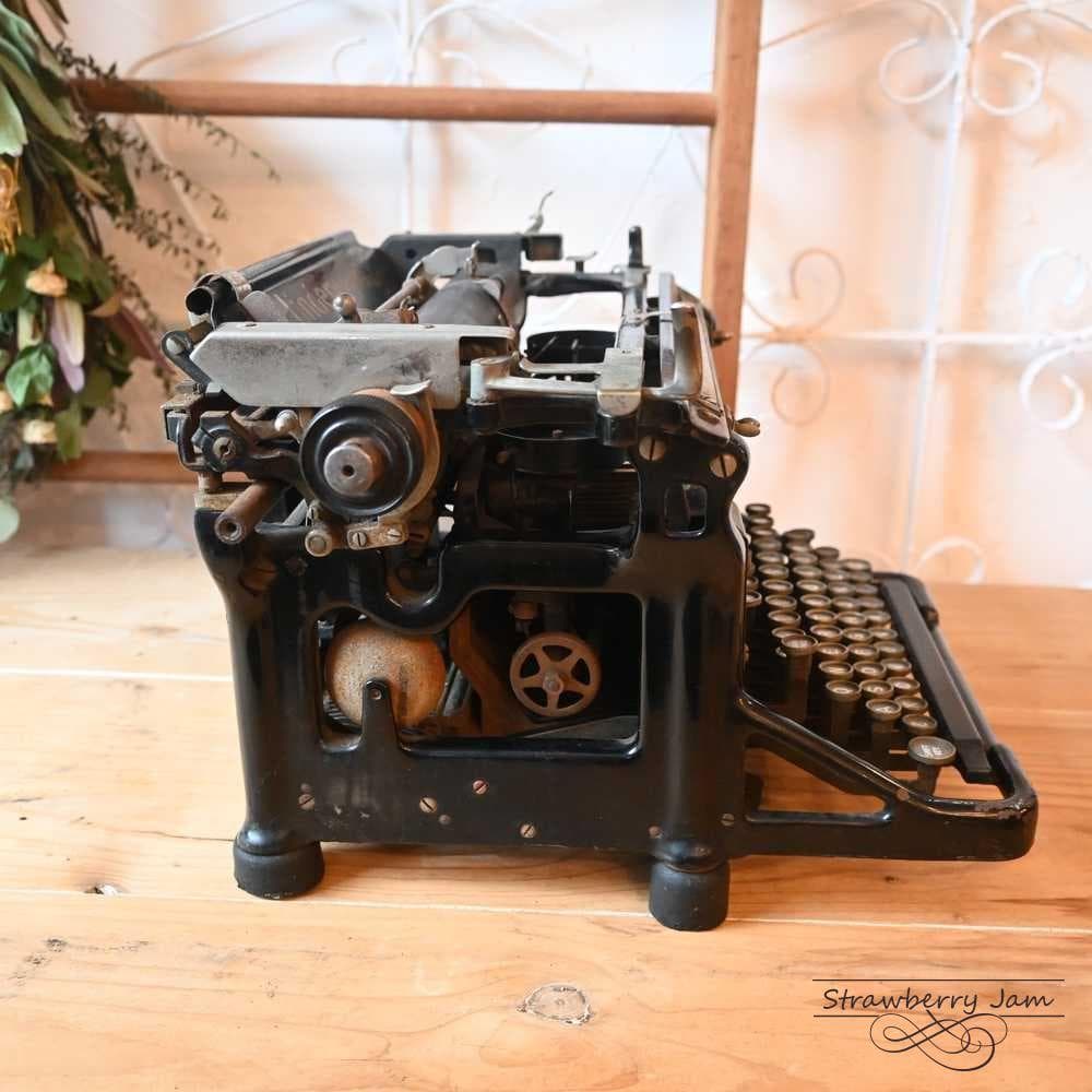 L3705-20 英国アンティーク UNDERWOOD タイプライター 店舗什器 - メルカリ
