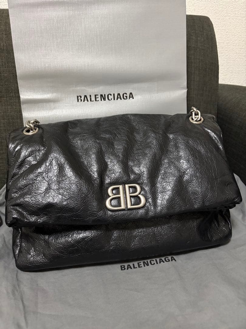 く*ん様 BALENCIAGA モナコ チェーンバッグ Mサイズ - メルカリ