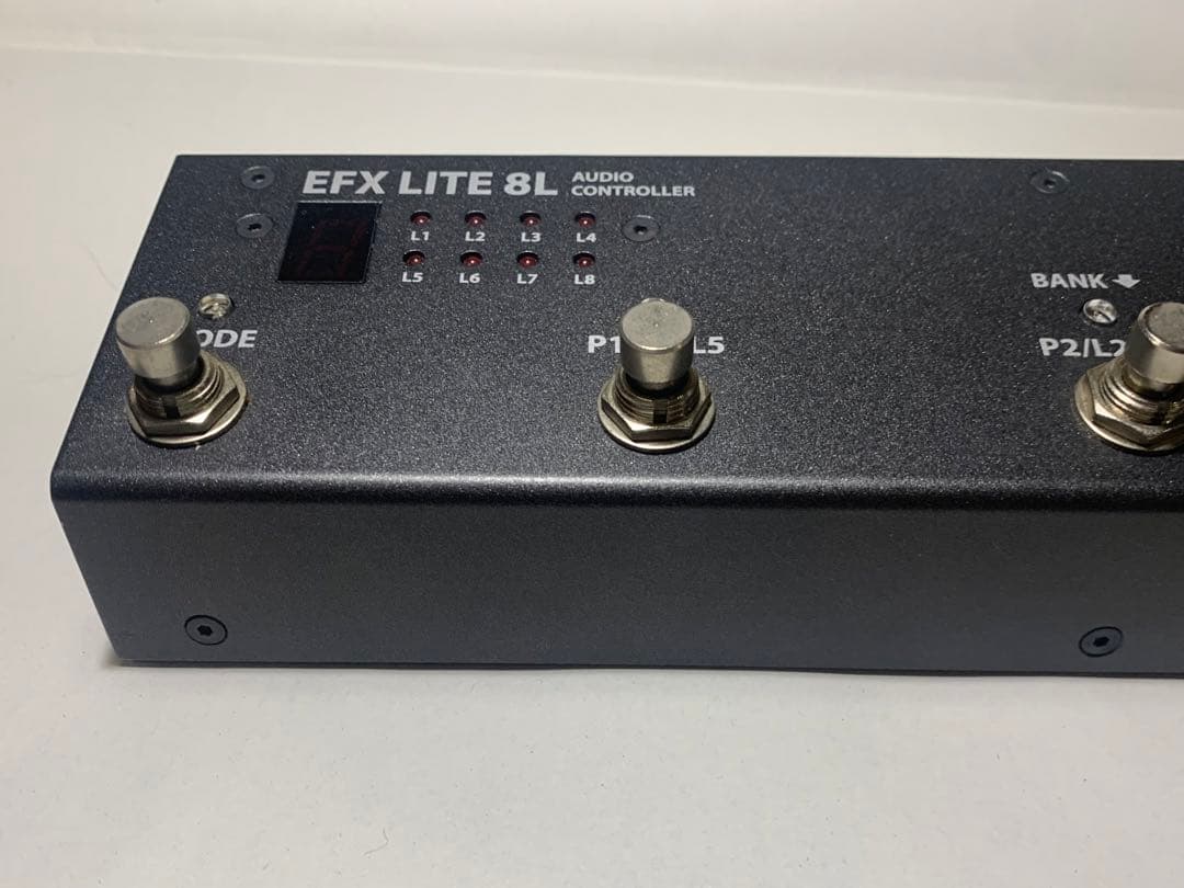 Musicom Lab EFX LITE 8L プログラマブル スイッチャー