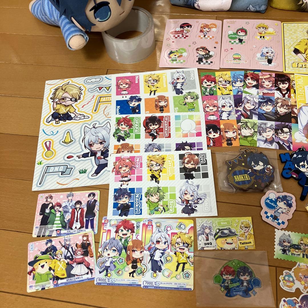 カラフルピーチ グッズ 1番くじ ガチャ ぬいぐるみ タオル ステッカー