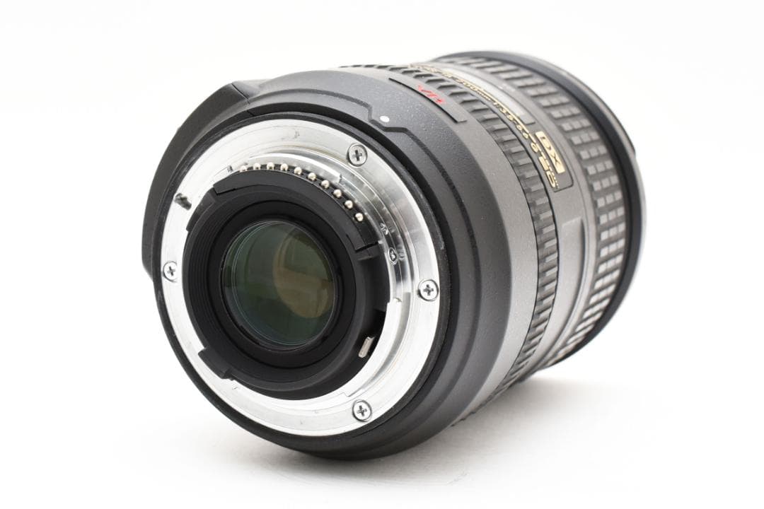【美品】Nikon AF-S DX 18-200mm f3.5-5.6 #E08