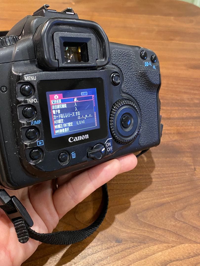 Canon EOS 20D デジタル一眼 ヤシカ1:1.9 50㍉単焦点 動作品 - メルカリ