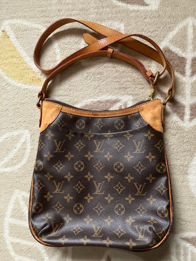 ❣️LOUIS VUITTON モノグラムオデオン　斜め掛けパック❣️ LOUIS VUITTON（ルイ・ヴィトン） ショルダーバッグ モノグラム