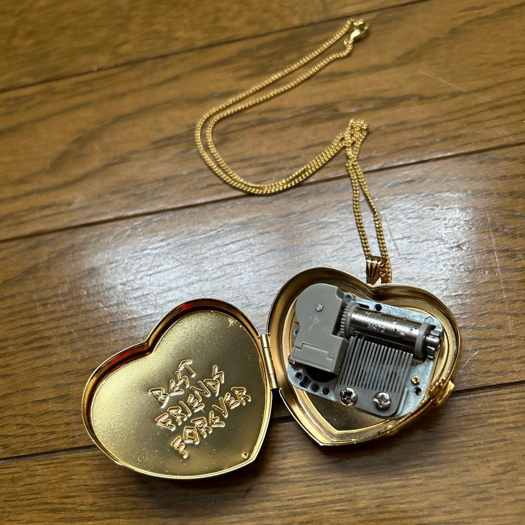 アンダーテール オルゴール ロケットハートペンダント - メルカリ