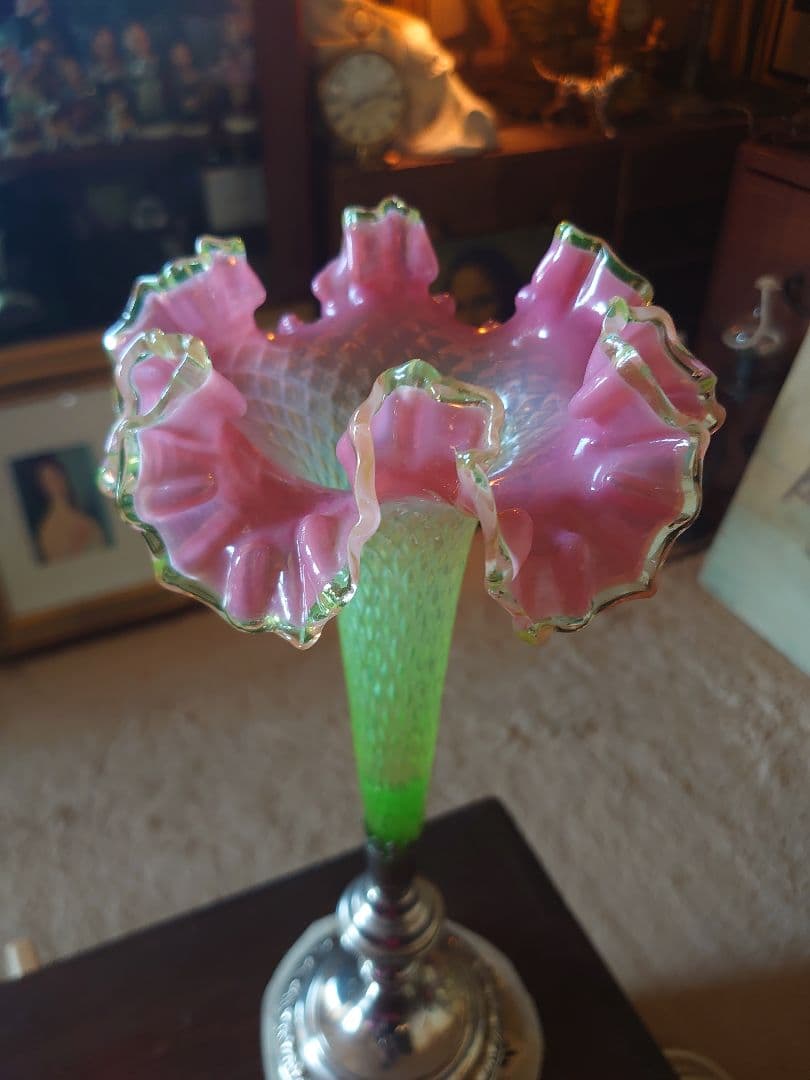 売約済」フランス1890s'ヴィクトリアンクランベリー ヴァセリンSP花器