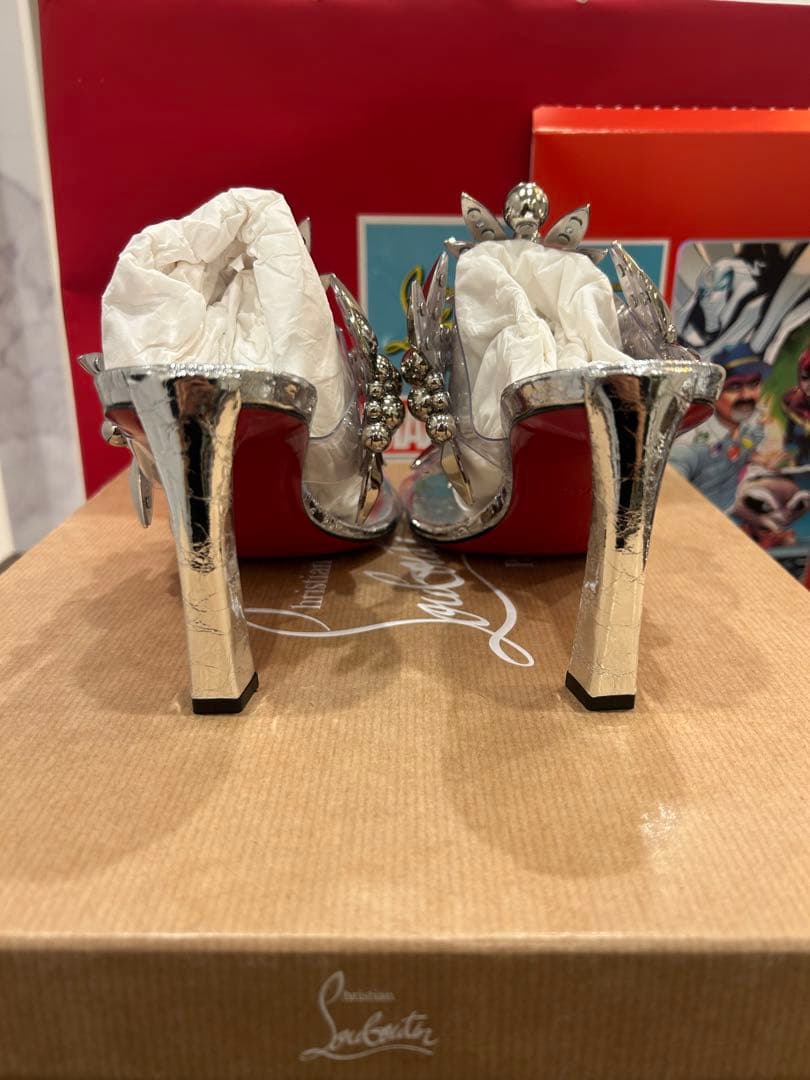 クリスチャンルブタン×マーベルコラボ 限定品