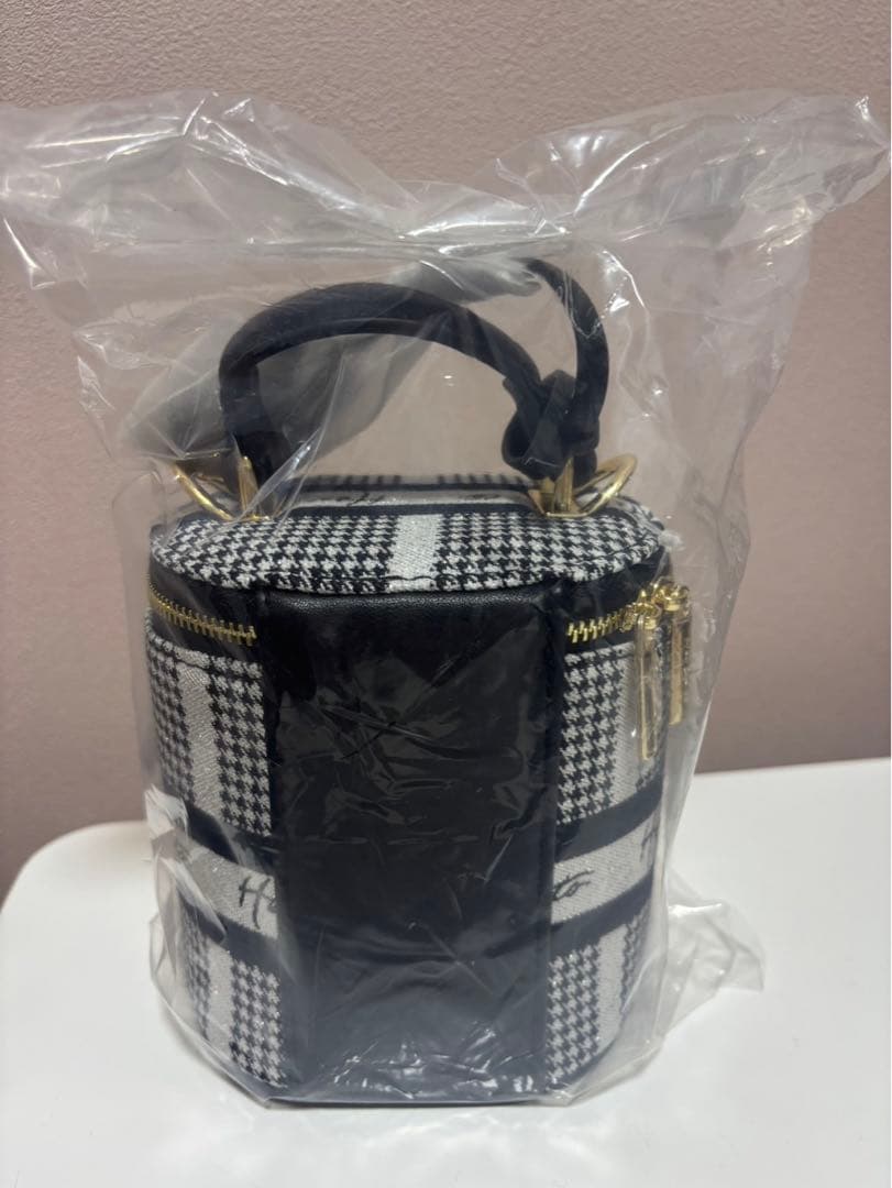 HLT Jacquard Mini Vanity Bag - メルカリ