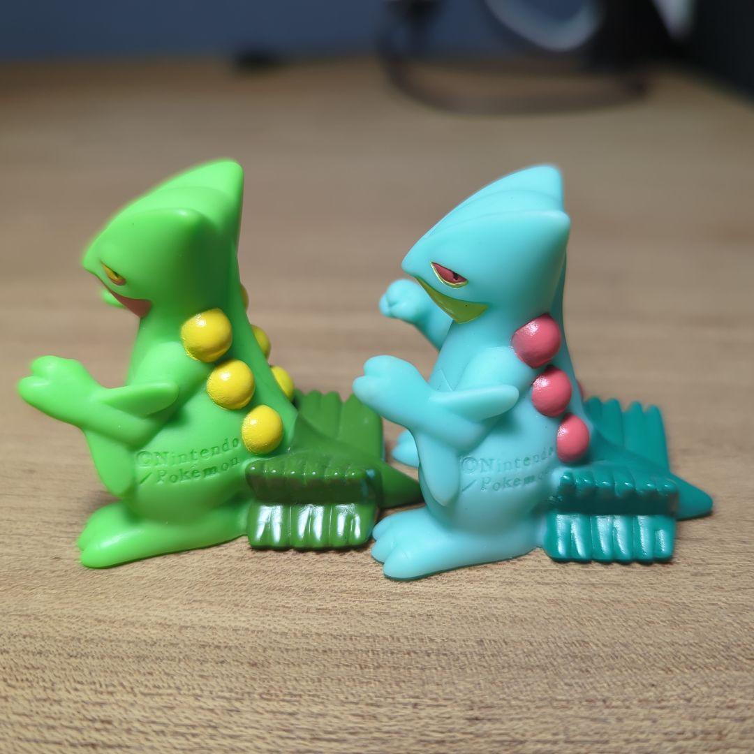 ポケモンキッズ ソフビ2体セット ジュカイン ジュカイン色違い - メルカリ